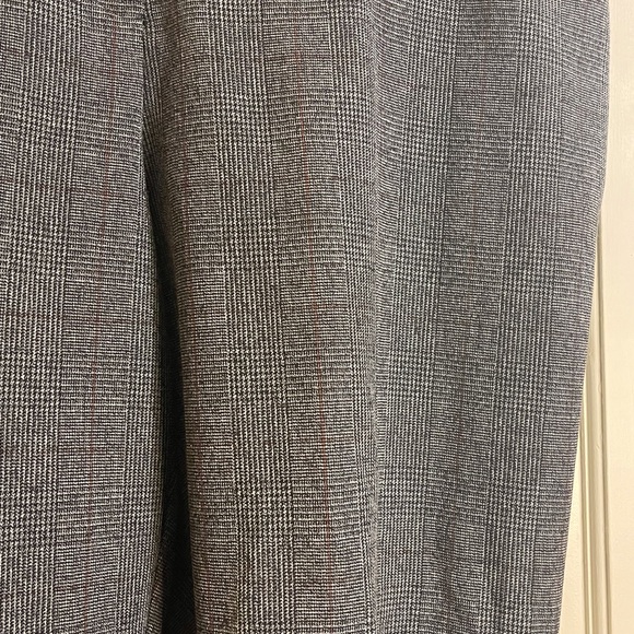 Plus Size Avenue Pant. Gray - Picture 2 of 3